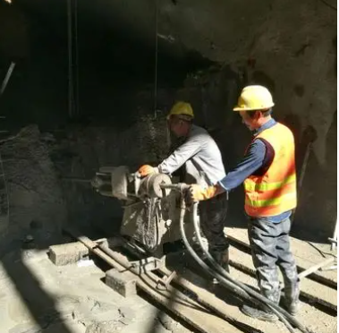 许昌水下抗分散灌浆料特点 水下不分散注浆料介绍